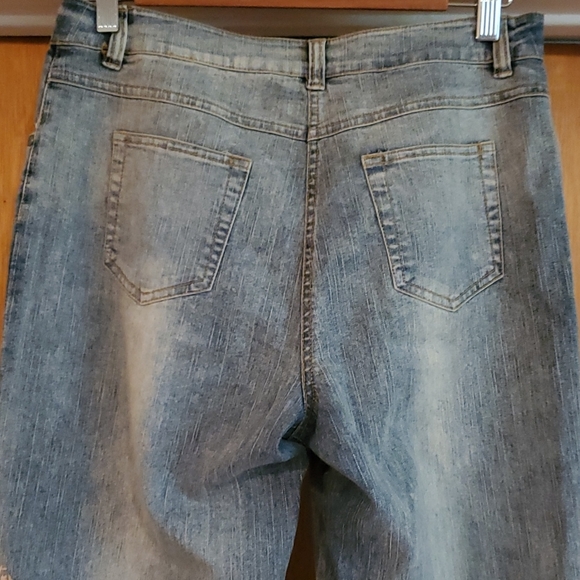 Simon Chang hand stiches jeans - Picture 8 of 8